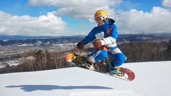 北海道 富良野FURANO滑雪場 成人滑雪課程（中文授課） 可加購雪票