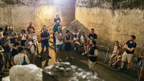Nápoles: Visita guiada subterránea al Barrio Español