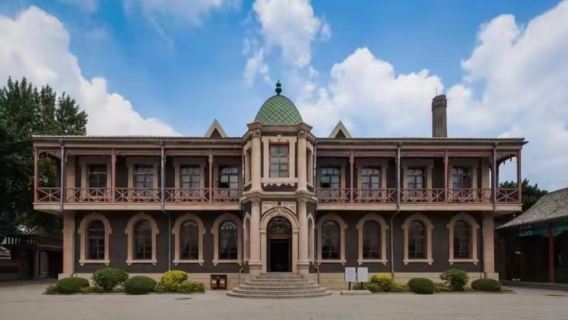 吉林長春偽滿皇宮博物院+淨月潭國家森林公園+桂林路夜市一日遊