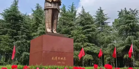 導遊帶隊深度講解●毛澤東故居+紀念館+南岸私塾 +劉少奇故里