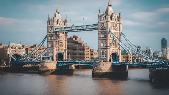 英國倫敦全境希斯路機場 吉域機場接機送機包車定制服務