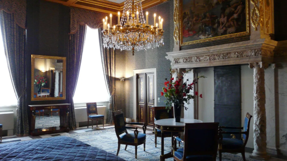 Amsterdam Canals + Royal Palace Amsterdam + Moco Museum Amsterdam