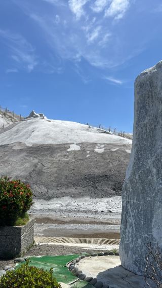 1-day private charter tour to Tainan's Cigu Salt Mountain + Jingzijiao Salt Fields + Sicao Green Tunnel (admission ticket not included)