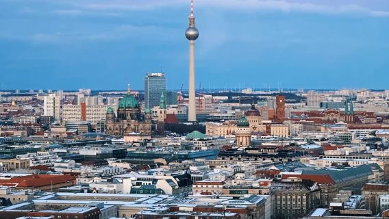 德國 柏林機場--市區【接機 / 送機】中文司機 點對點接送