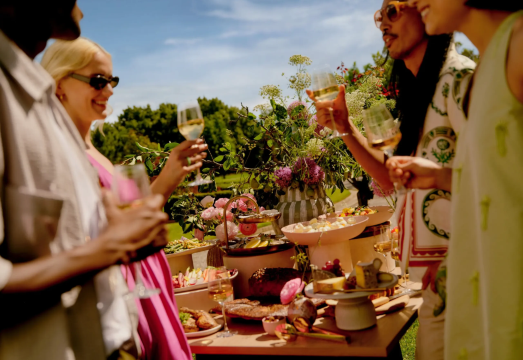Melbourne Yarra Valley & Dandenongs Ranges Winery Tasting Day Tour [Premium Group | Audio Guide | Cheese & Chocolate] AUD 180.79