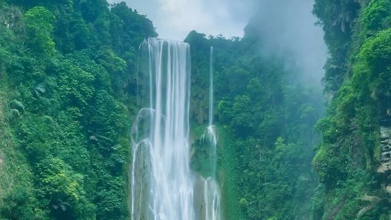 Von Baise aus: Tagesausflug mit Privattransfer zur Tongling-Schlucht und dem E-Quelle