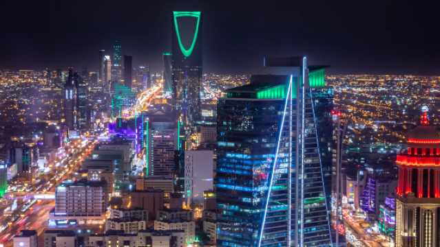 Lawatan sewa peribadi ke Pasar Deira, Al-Mamlaka dan Istana Masmak di Riyadh