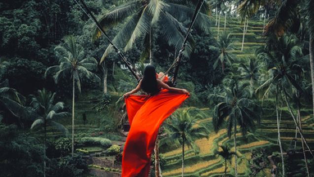 [แพ็กเกจคัดสรร] ทัวร์และตั๋วท่องเที่ยวอูบุด บาหลี: ล่องแก่งแม่น้ำอายุง + ชิงช้าทุ่งนา + พระราชวัง + เอกสิทธิ์