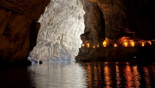 1-day tour to Zhijin Grand Canyon + Zhijindong Cave (depart from Guiyang)