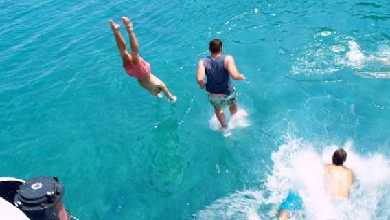 Το ταξίδι με βάρκα του χρήστη {%1$} από την Κέρκυρα με μπάρμπεκιου στην παραλία και προαιρετικές μεταφορές