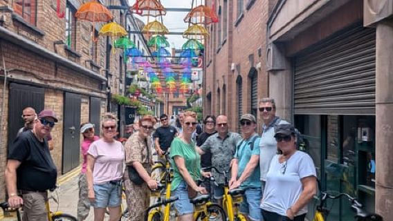 Belfast: City Highlights Bike Tour