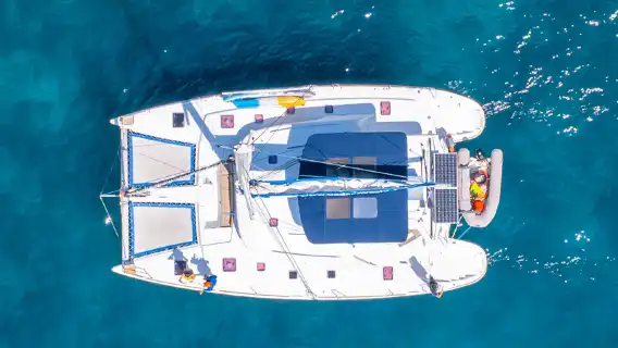 泰國布吉包船出海 雙體帆船包船 珊瑚島皇帝島蜜月島雞蛋島浮潛海釣包船