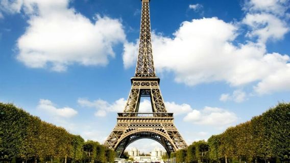 Paris: Guided Tour from London + Eiffel Tower Lunch + Seine River Cruise