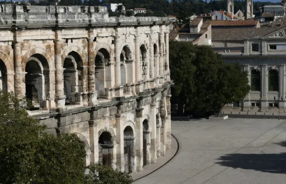 尼姆競技場：入場門票