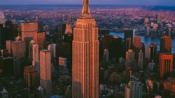 นิวยอร์ก: ตั๋วรถบัสแบบขึ้นลงได้ 1 วัน + ตั๋วเข้าตึกเอ็มไพร์สเตท