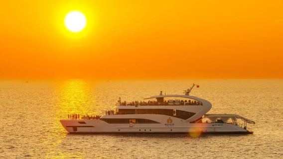 Crociera di lusso Nautilus sull'isola di Phu Quoc, crociera al tramonto, cena a buffet+ spettacolo di musica dal vivo + festa JD