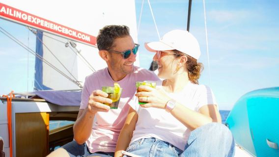 Barcelona: Daytime Sailing with Drinks and Snacks