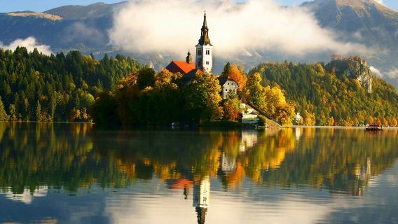 Lake Bled & Bled Castle: Half Day Tour from Ljubljana