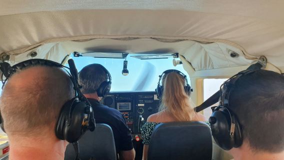 Great Barrier Reef: Reef Hopper Flight Tickets