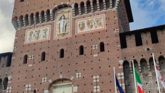 斯卡拉歌劇院+斯福爾扎城堡 +米蘭大教堂廣場 【米蘭趣享遊】