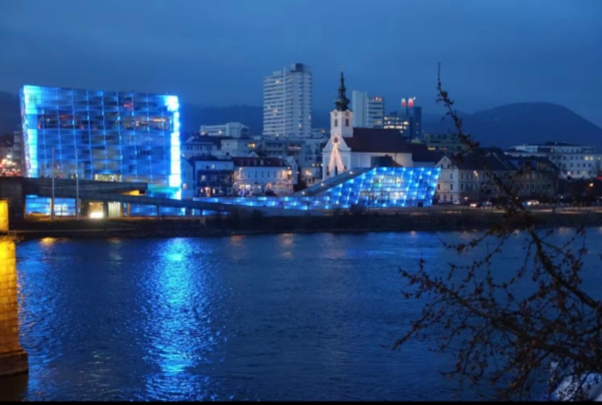 【奧地利林茨】電子藝術中心+林茨新主教座堂+多瑙河遊船一日遊