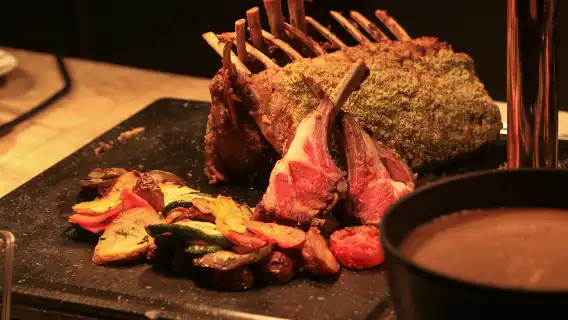 西貢日航飯店海鮮自助餐 – La Brasserie