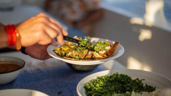 Los Cabos: ล่องเรือชมพระอาทิตย์ตกพร้อมอาหารเม็กซิกันและบาร์เปิด