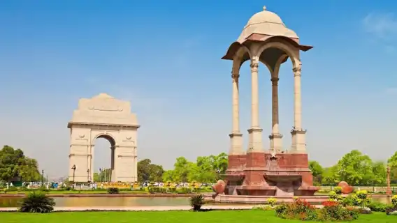 旧デリーと新デリーのプライベート一日市内観光