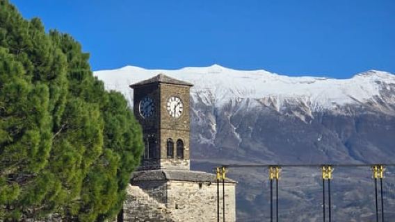 Saranda: Lekursi Castle, Blue Eye, dan Lawatan Sehari Gjirokastra