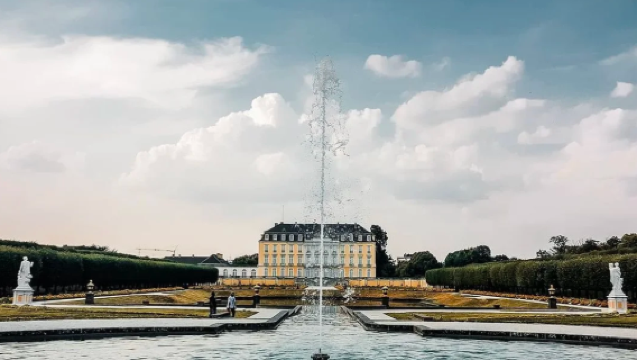 德國科隆出發：布呂爾奧古斯都一日遊(中文客戶服務支援/私人訂製行程)