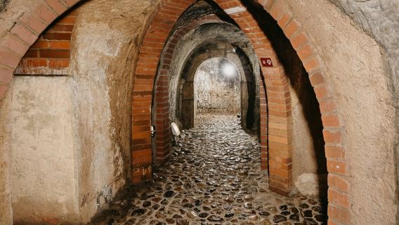 Pilsen: Jelajah Bawah Tanah Bersejarah dengan Segelas Bir