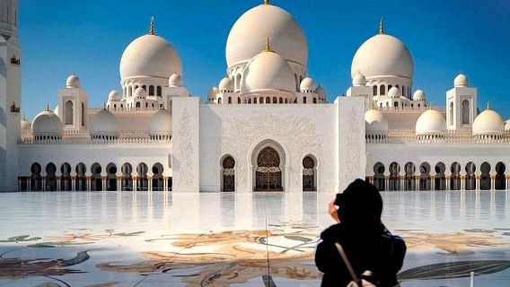 Lawatan Sehari Persendirian ke Masjid Sheikh Zayed dan Kampung Budaya di Abu Dhabi, UAE