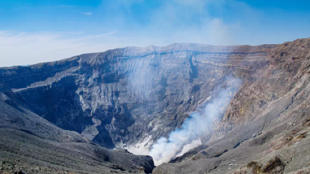 Kyushu Kumamoto + Aso Volcano + Kusasenri + Aso Boy Train Day Tour