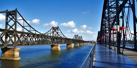 【純玩暢遊丹東】斷橋+遊船+國門+抗美援朝紀念館+鐵路博物館