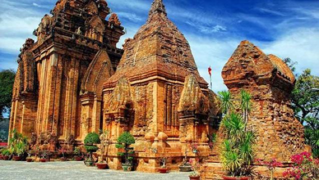 Usługa Fast Track na międzynarodowym lotnisku Cam Ranh w Thành phố Nha Trang (CXR) | Wietnam