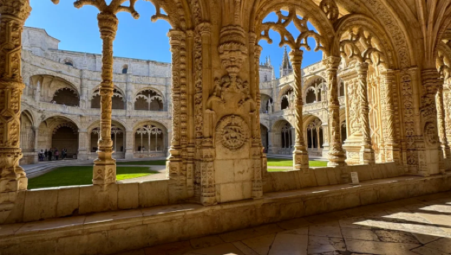 Portugal Lisbon: Perkhidmatan Penghantaran/Pengambilan Sehala | Sewaan Peribadi Berbahasa Cina | Penghantaran Ke Pintu | Perjalanan Boleh Disesuaikan