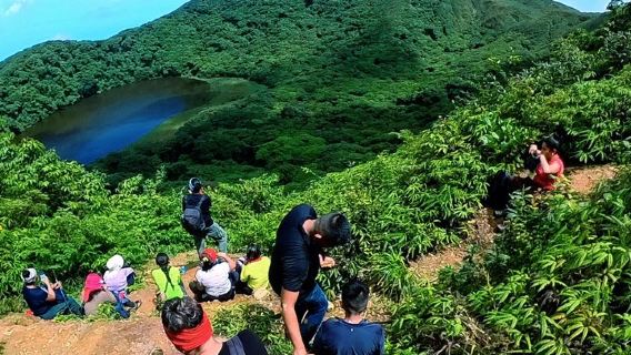 Ometepe trekking - Volcano Maderas By Happy Tours