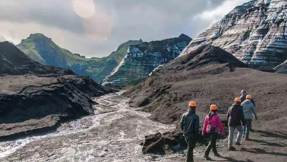 Εκδρομή στον Παγετώνα Mýrdalsjökull / Σπήλαιο Πάγου Katla από το Vik της Ισλανδίας - Ομάδα 14 ατόμων