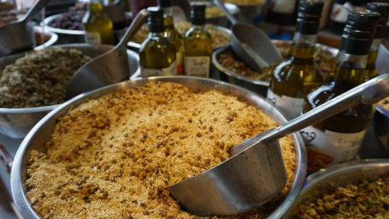 Tel Aviv: 2-Hour Carmel Market Tour in English with Lunch