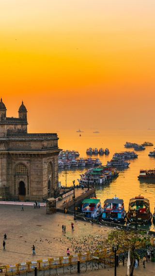 Same Day Mumbai Sightseeing Tour with Bollywood Studio Visit and City Highlights