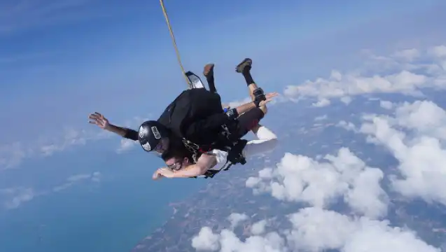 泰國芭堤雅Dropzone海景跳傘基地【含接送/高空跳傘/極限運動】