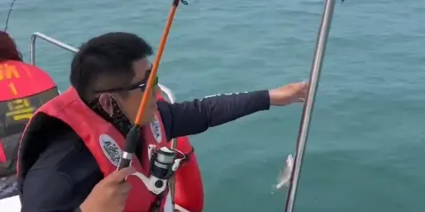 福建平潭島快艇出海海釣3小時【專業船長教學+免費提供魚竿魚餌】