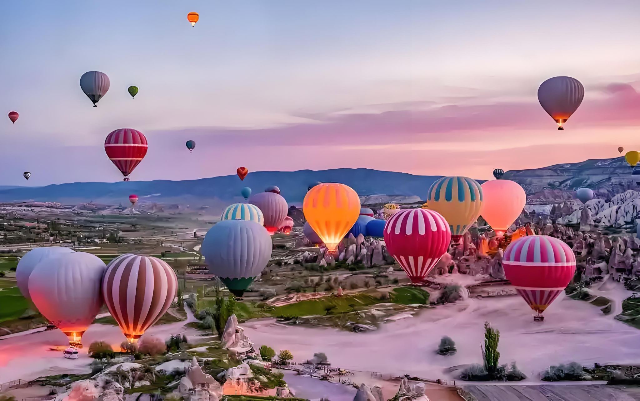 1-Day Tour of Hot Air Balloon Cappadocia in Turkey [Witness the Spectacle of Hundreds of Balloons Ascending Together]