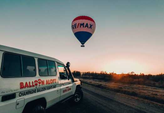 Gold Coast Hot Air Balloon Ride Half-Day Tour [Round-Trip Transfer + Buffet Breakfast at Star-Rated Hotel] AUD 397.53