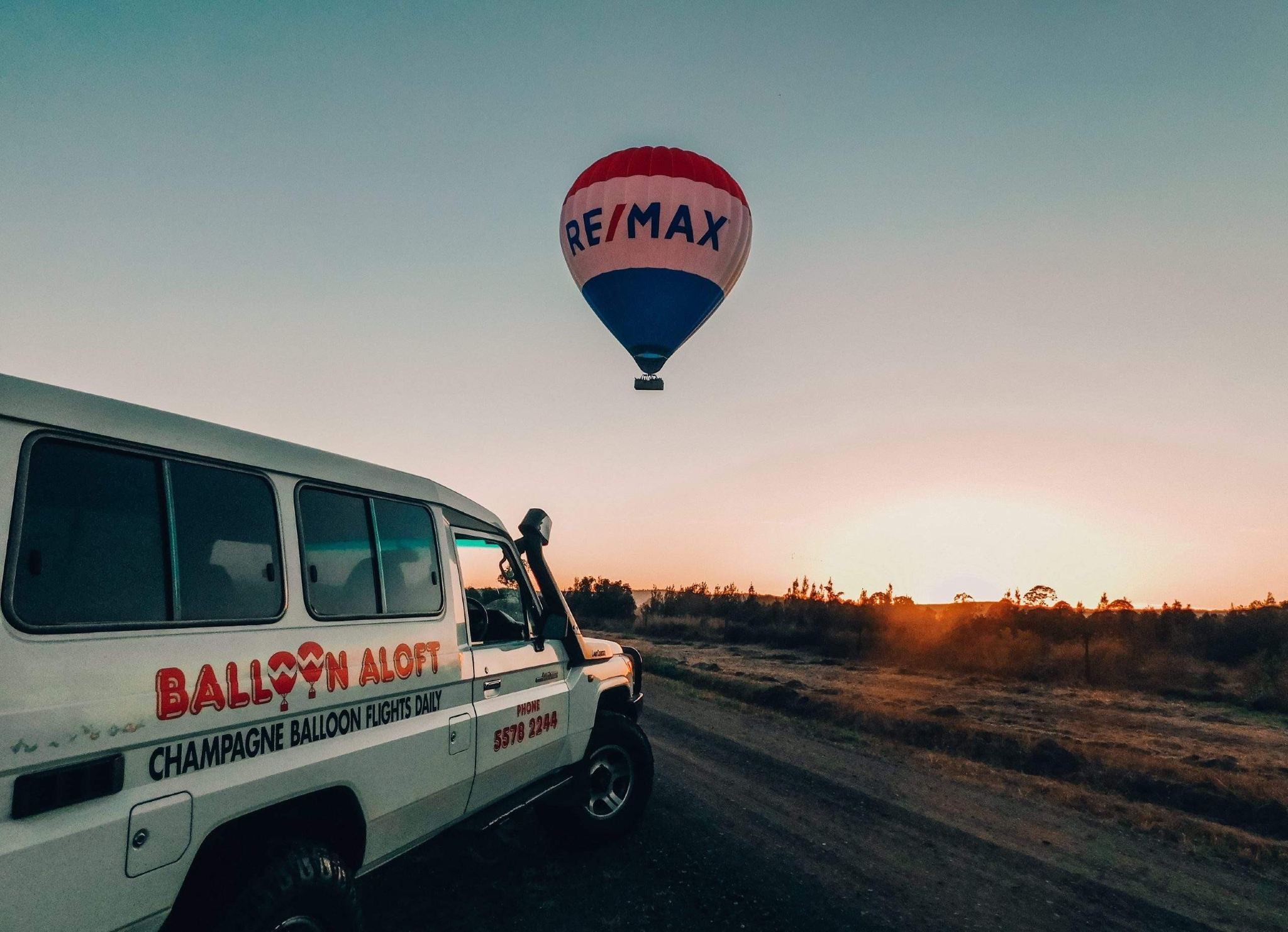Halbtägiger Heißluftballon-Tagesausflug an der Gold Coast in Australien [Hin- und Rückfahrt + Frühstücksbuffet im Sternehotel]