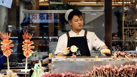 Xi'an Muslim Quarter guide and culinary experience (by tuktuk)