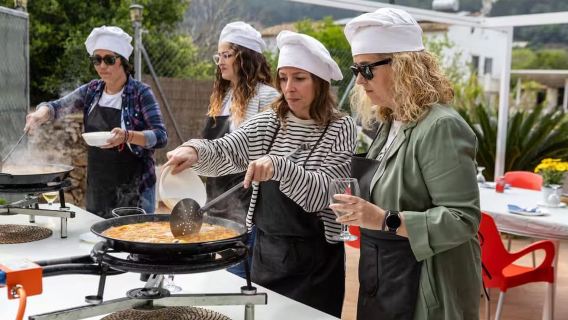 Clase de cocina de auténtica paella valenciana