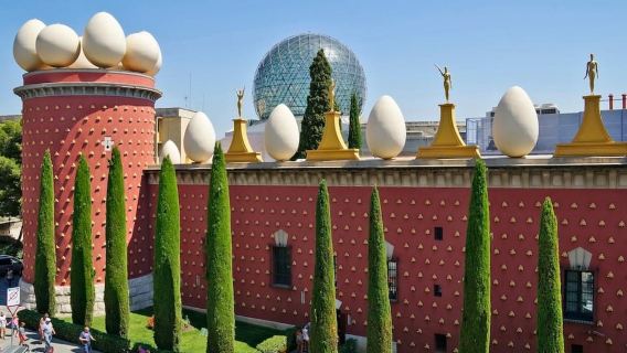 Figueres: Dalí Theatre-Museum Entry Ticket
