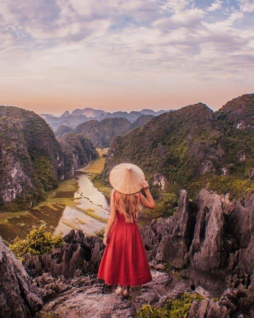 From Hanoi: Hoa lu - Trang an-Mua Cave with Buffet Lunch