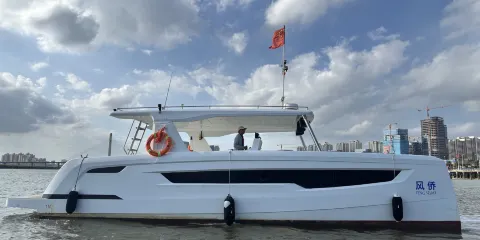 泉州海釣 遊艇包船出海 雙體帆船 提供魚餌漁具 魚獲可帶走 可搭配海上項目